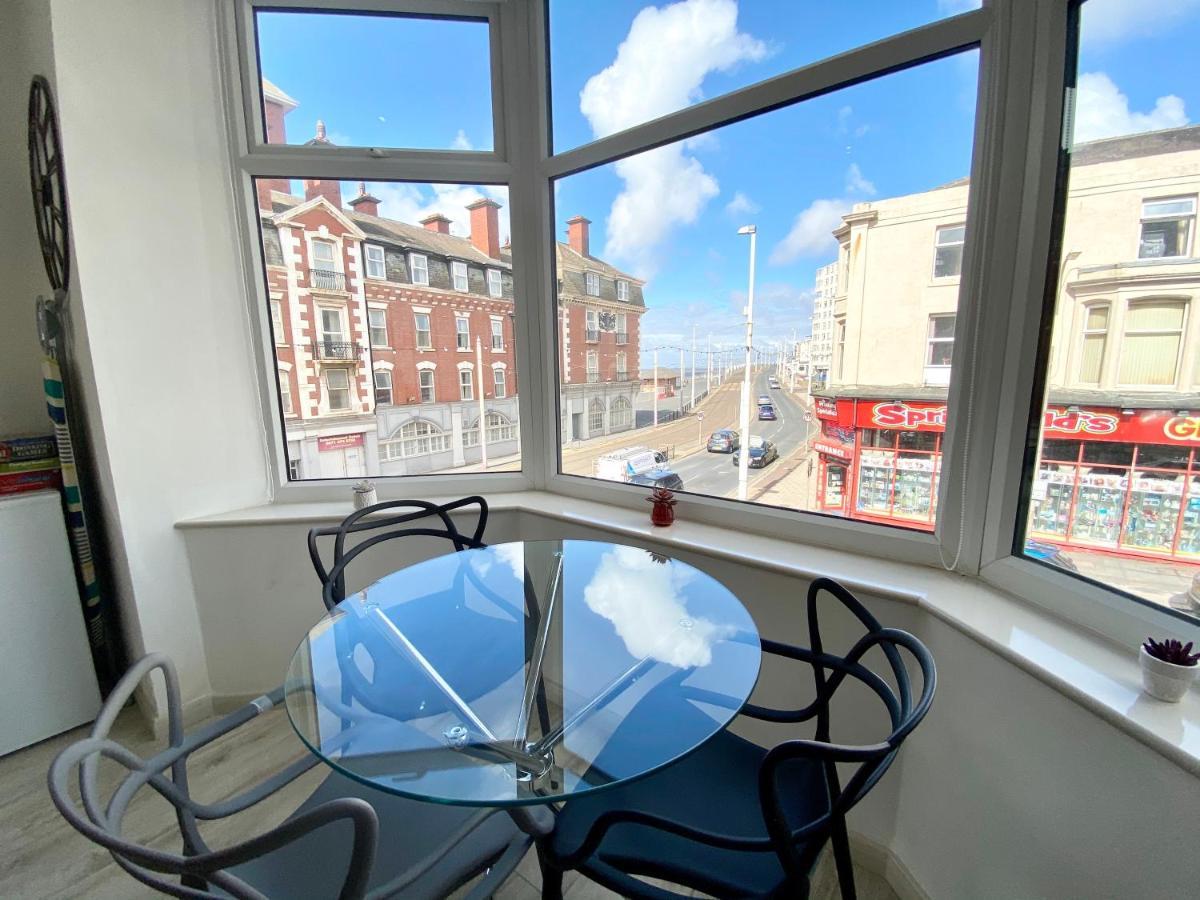Princess Theatre Beach View Apartments By Blackpool Service Apartments Екстер'єр фото